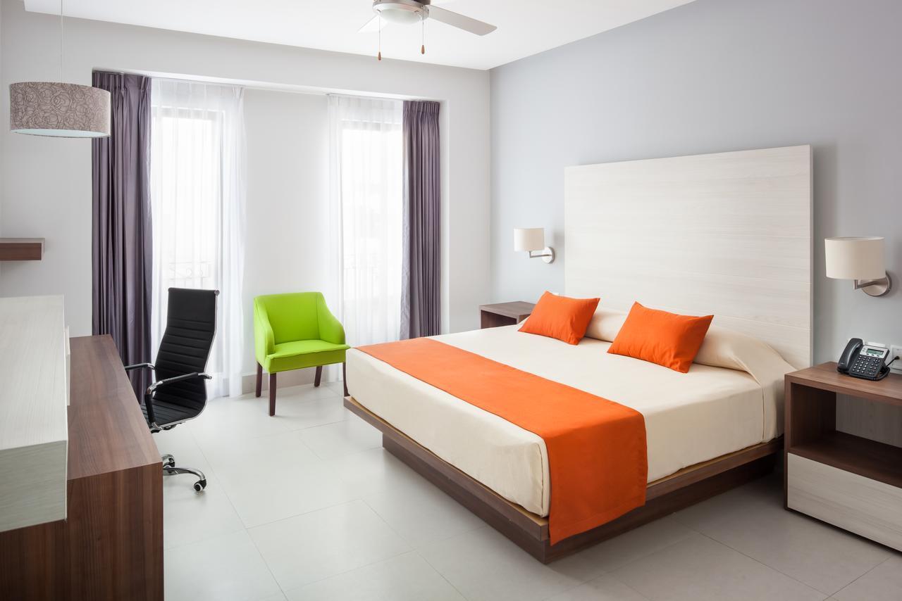 Real 1900 Hotel Iguala Екстериор снимка